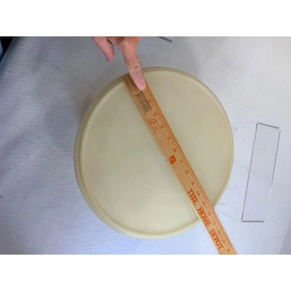 Vintage Tupperware 274-1 Round Cake Taker Keeper Carrier 12